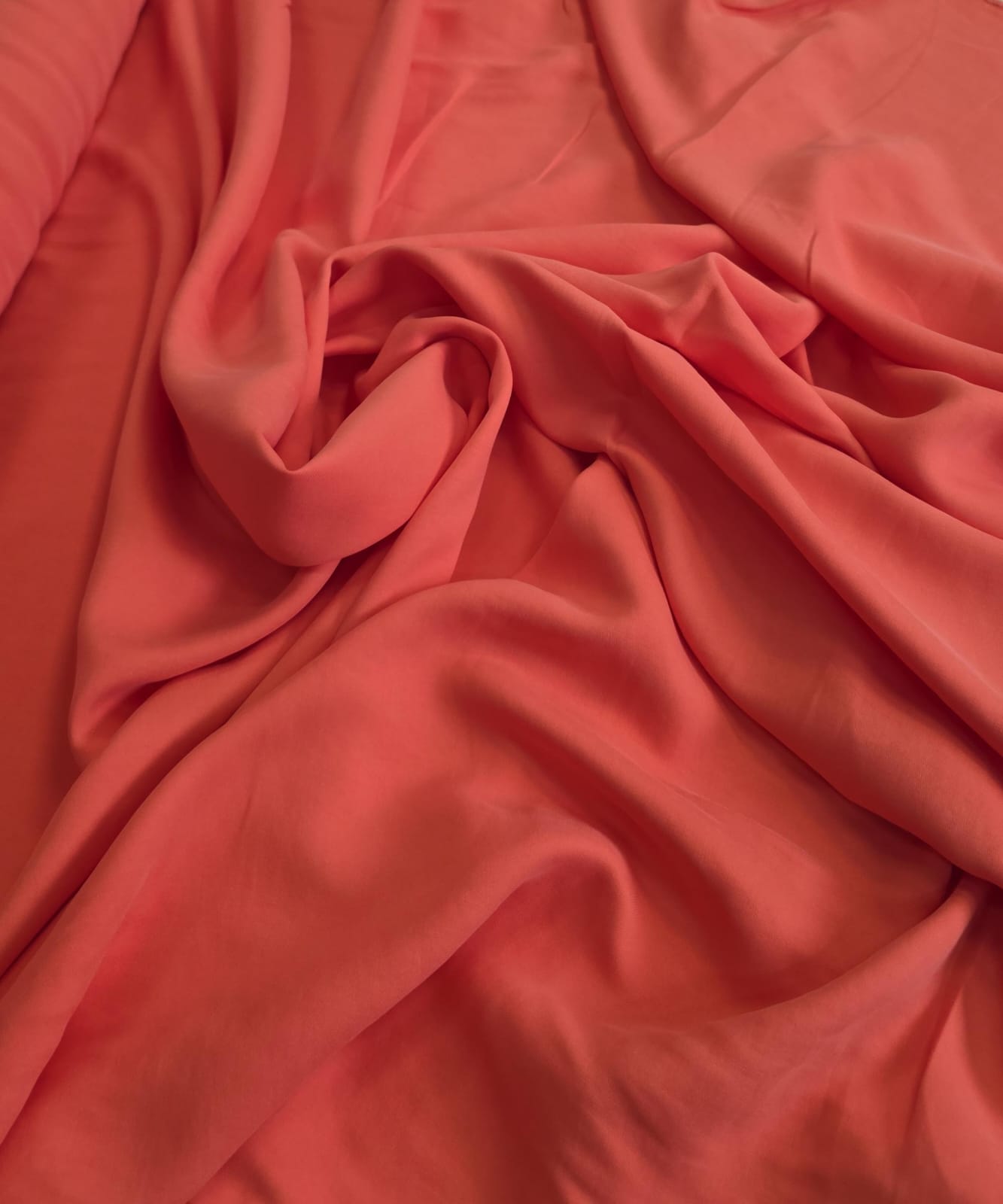 Viscose acetinada coreana coral - Comprimento 2 m x Largura 1,50 m